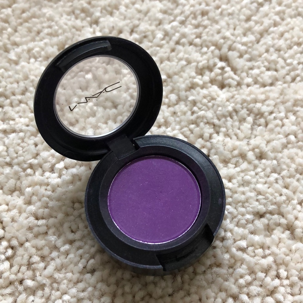 MAC eyeshadow